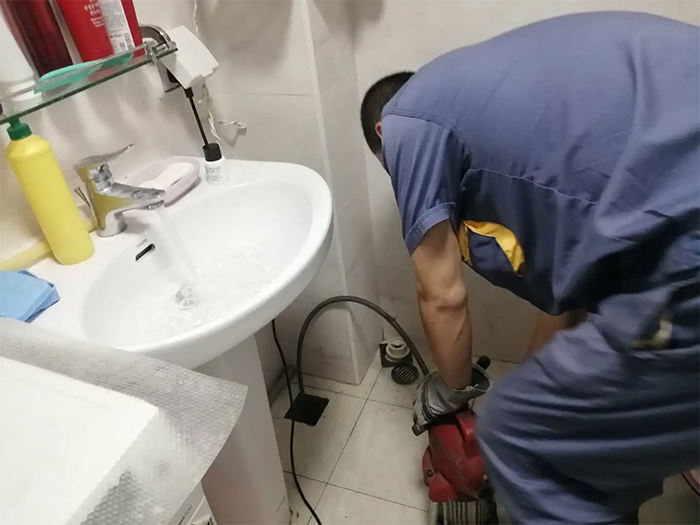 疏通衛生間的管道 疏通衛生間的管道